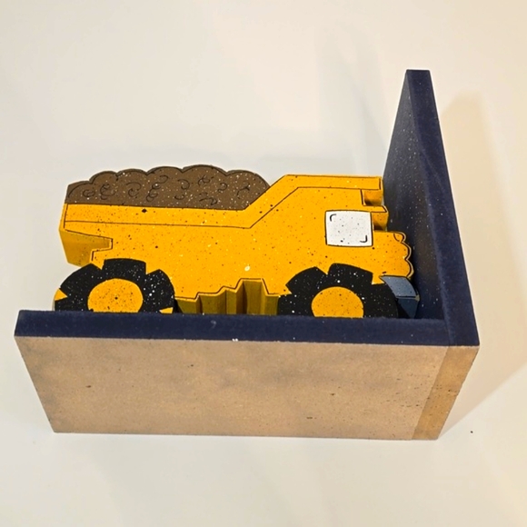 Dump Truck and Fire Truck Bookends for Children Library - Picture 6 of 11